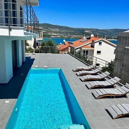 Palace Deluxe Ii Apartman *